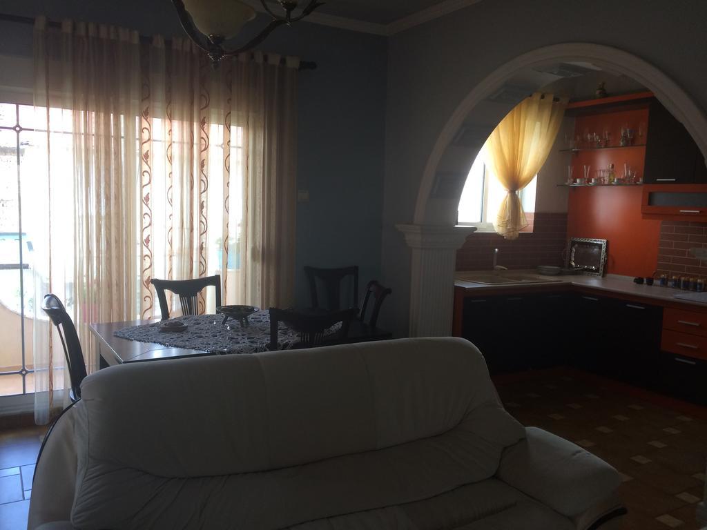 Vila Ridvani คอร์เชอ ภายนอก รูปภาพ